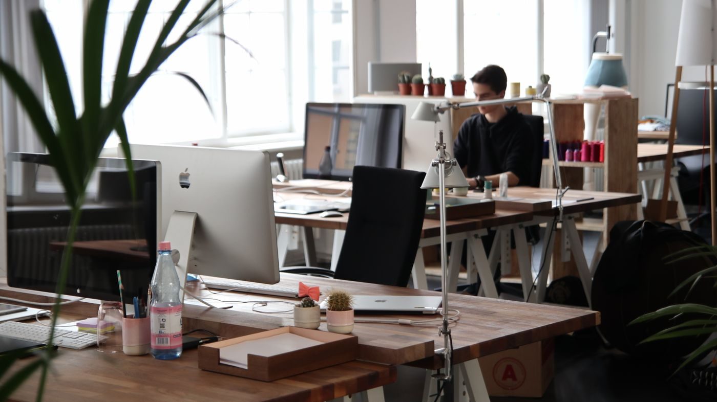Konak'ta Kiralık Ofis Katı - fotoğraf 1